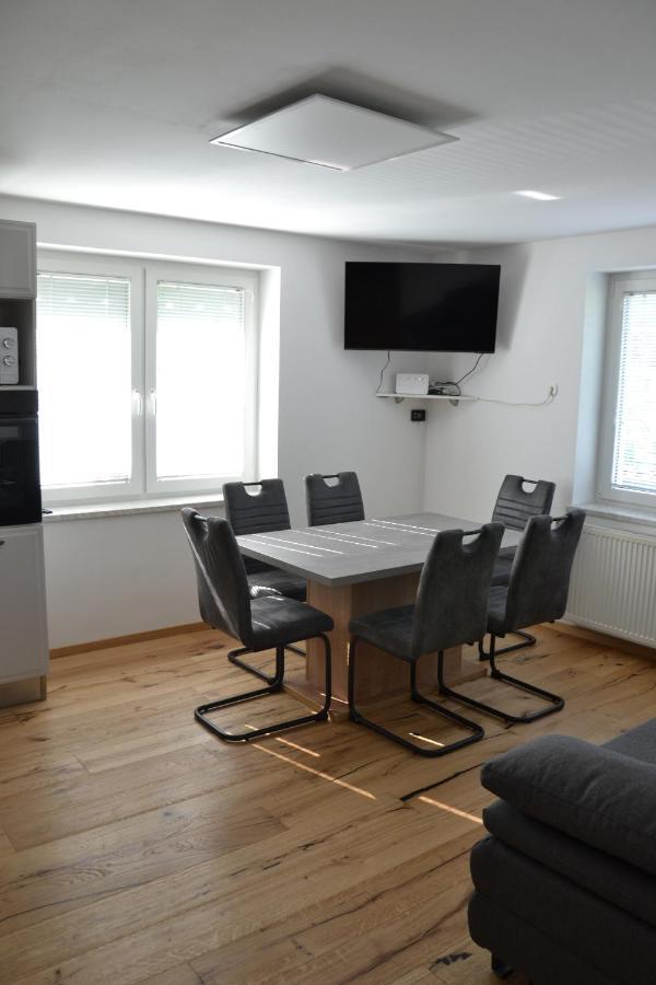 Apartma Ob Potoku Luče Buitenkant foto